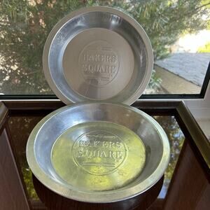 Vintage Baker’s Square Pie Pans – Set of 2 – 9” Aluminum